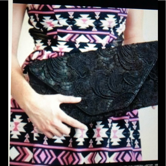 Jessica Simpson Oversize Clutch - Picture 8 of 8